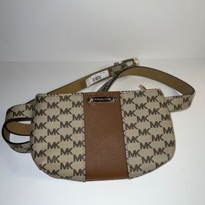 NWT-$88 MICHAEL Michael Kors Womens Belt Bag Fanny Pack size 2X/3X